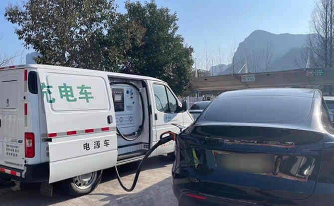 宁南汽车搭电